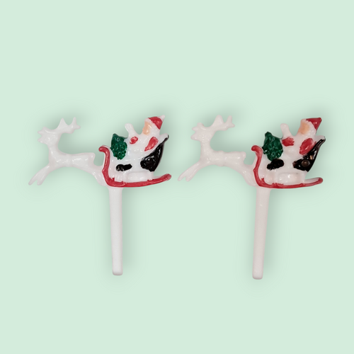 8pcs Santa in Sleigh Cake Picks