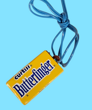 Load image into Gallery viewer, 1970’s Curtiss Butterfinger Toy Necklace Gumball Prize