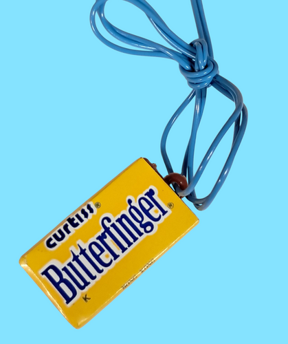 1970’s Curtiss Butterfinger Toy Necklace Gumball Prize
