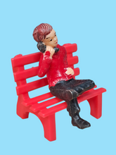 Load image into Gallery viewer, Vintage Telephone Wilton Teen Figure