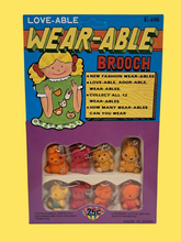 Load image into Gallery viewer, 1987 Wearable Flocked Animal Pins in Vending Box