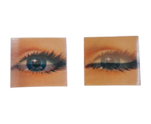 Load image into Gallery viewer, 1960’s Eye Flicker Lenticular Card