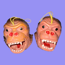Load image into Gallery viewer, 1960’s King Kong Head on String