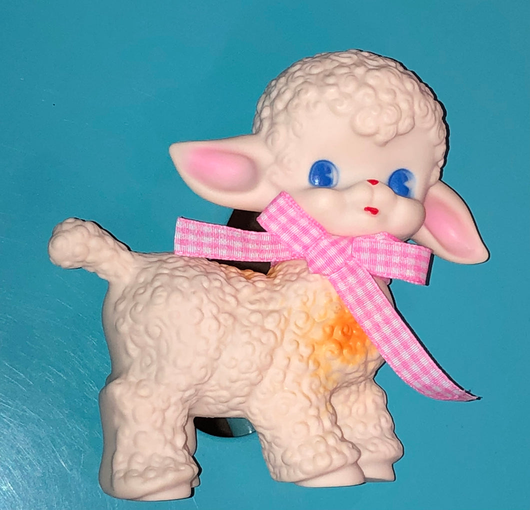 Cute Small Retro Look Squeak Lamb