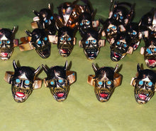 Load image into Gallery viewer, Mid Century Oni Mask Devil Head Gumball Ring