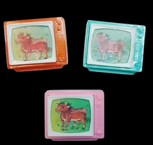Load image into Gallery viewer, Vintage Lenticular TV Pencil Sharpener Horse