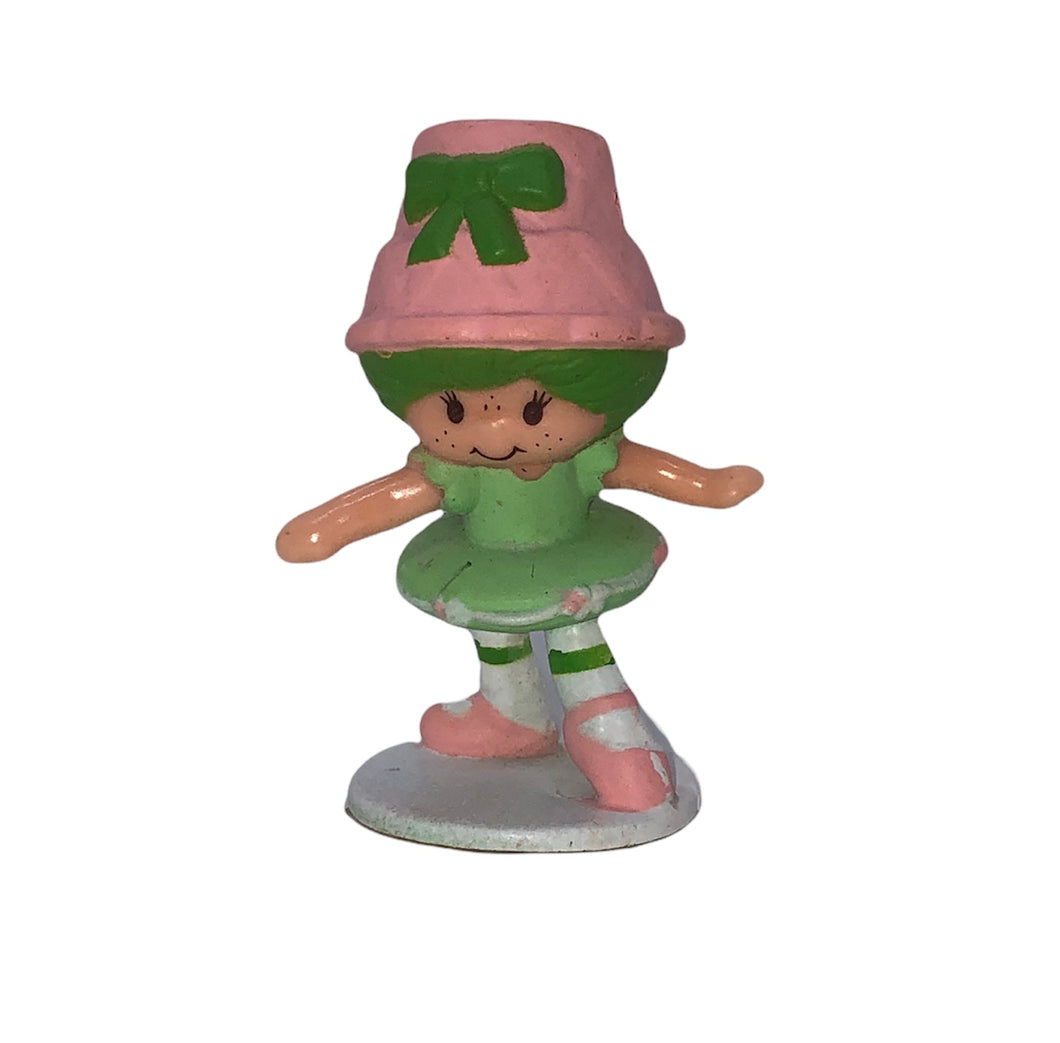 1983 Lime Chiffon Strawberry Shortcake Figure