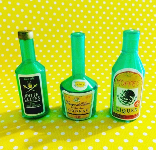 3pcs Plastic Liquor Bottles Cake Toppers