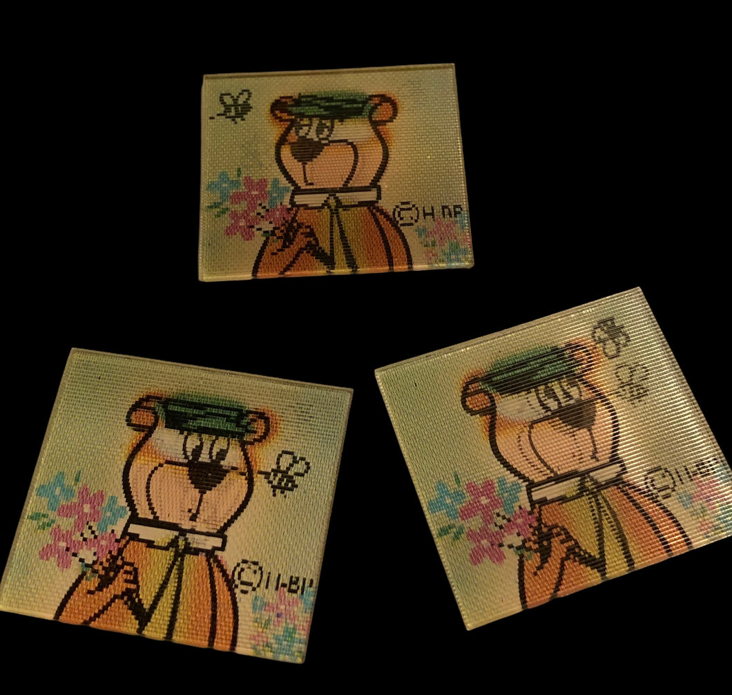 Yogi Bear and Bees Vari Vue Lenticular Card