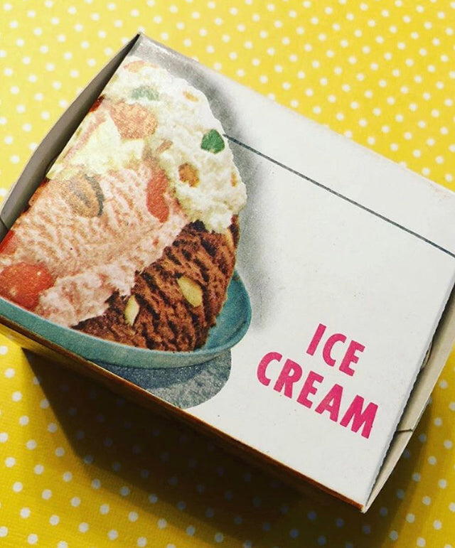 1969 Unused Pint Size Ice Cream Box