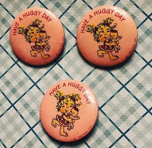 Load image into Gallery viewer, 1984 Huggabunch Pinback Button NOS