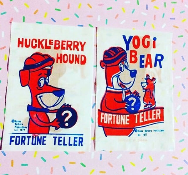 1977 Huck and Yogi Bear Fortune Tellers